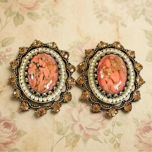 Vintage Hollycraft Gold Tone Pink Art Glass & Pearl Clip-On Earrings | Signed